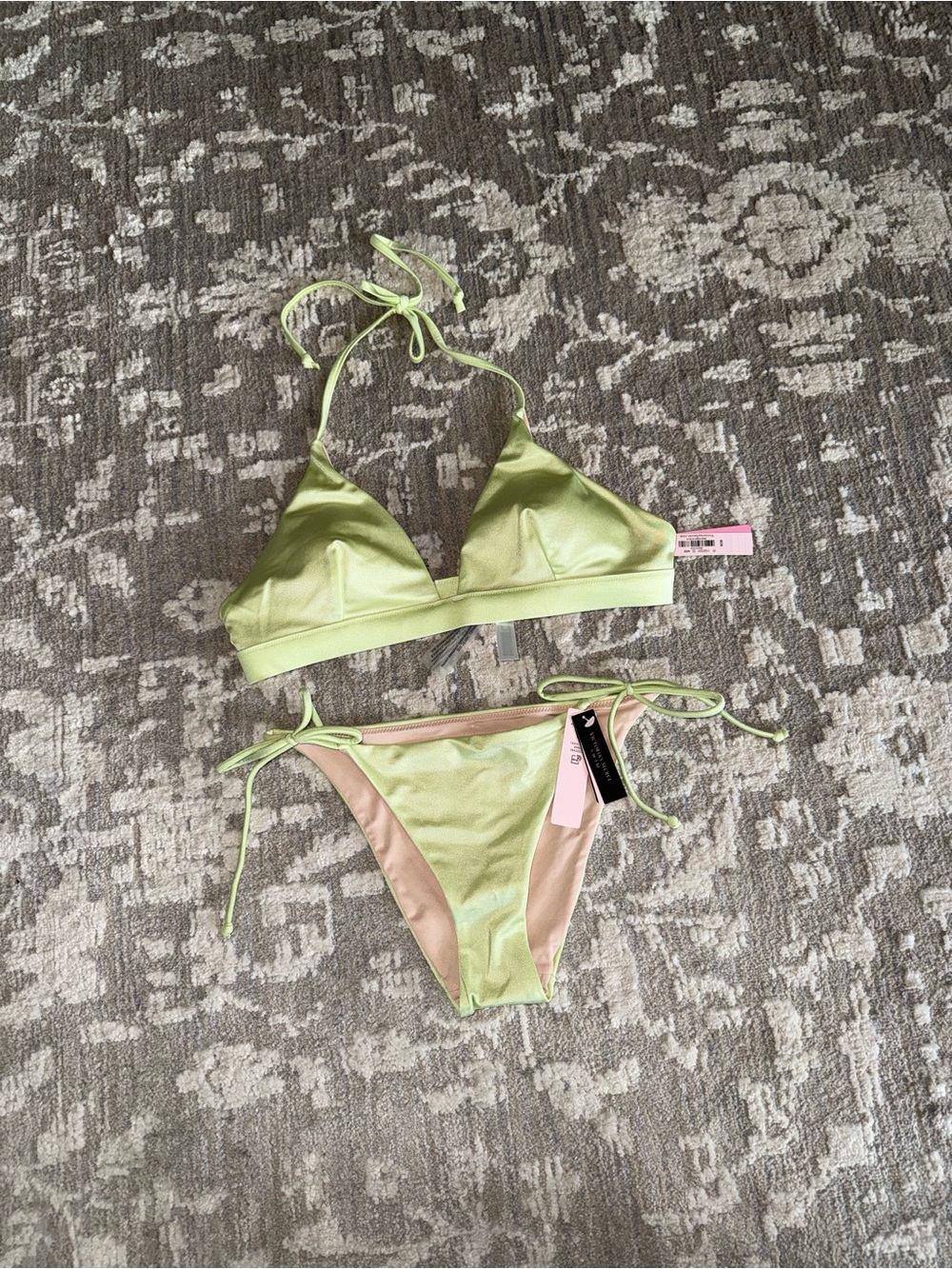 NWT Victorias Secret Lime Green Triangle Bikini Set size medium top/xs bottoms